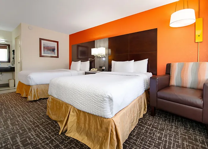 New Hope Inn & Suites